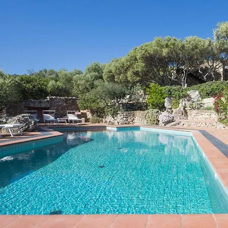 Ogliastra, San Pantaleo, Grande Piscina Privata, Parco Recintato, Wi-fi