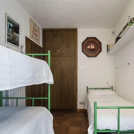 빌라 Ogliastra, San Pantaleo, Grande Piscina Privata, Parco Recintato, Wi-fi *