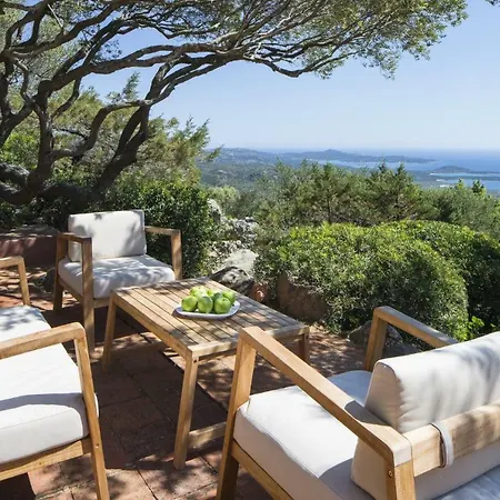 Ogliastra, San Pantaleo, Grande Piscina Privata, Parco Recintato, Wi-fi